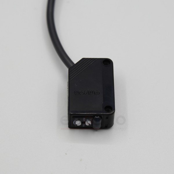 Omron Photoelectronic Sensor E3ZG-D62